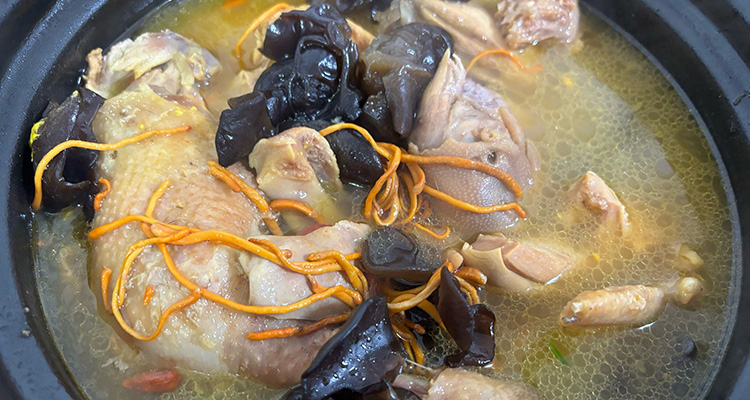 Guizhou Chicken in Pig Stomach
