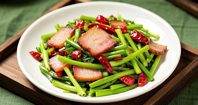 Jiangxi Stir-fried Preserved Pork with Artemisia