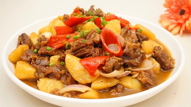 Potato Stew with Yak