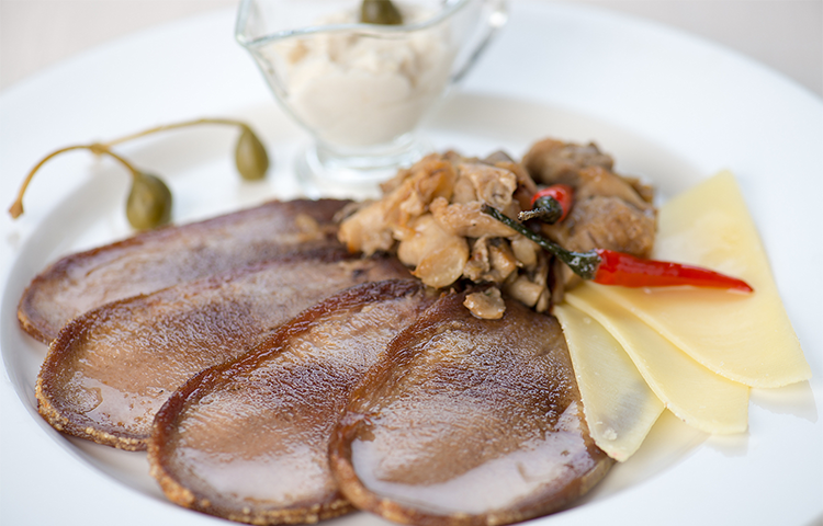 Steamed Beef Tongue