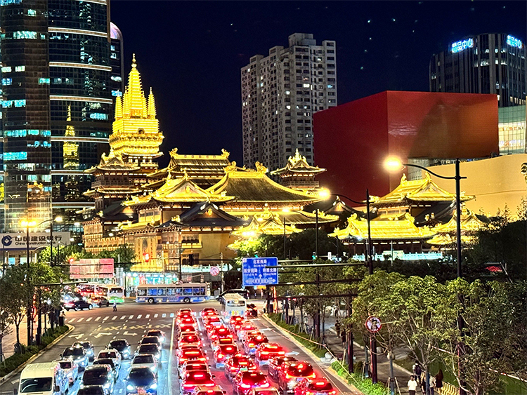 Jing'an Temple: Night Views & Visitor Guide — A Spotlight on Shanghai Attractions